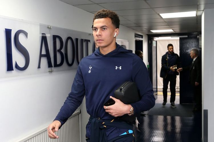 IT’S NOT A MONEY ISSUE . . . Dele Alli’s estranged sister has called for the Spurs star to end his family rif