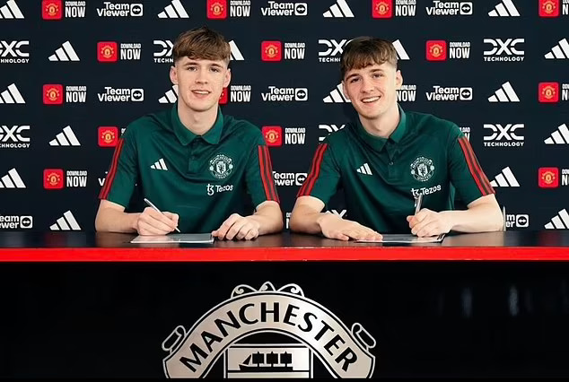Darren Fletcher's twin sons Jack (right) and Tyler Fletcher (left) have signed their first pro contracts